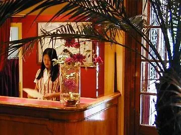 Britannique Hotell 3*